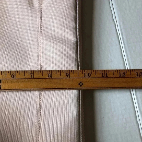 HERSCHEL Baby Pink  Laptop Case - Picture 9 of 10